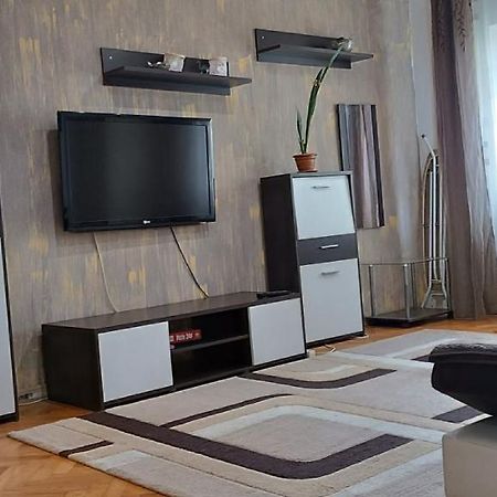 Lora'S House Apartment ออราแด ภายนอก รูปภาพ