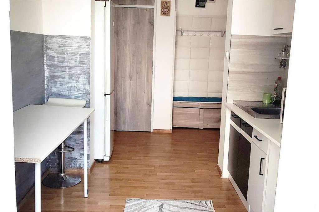 Lora'S House Apartment ออราแด ภายนอก รูปภาพ